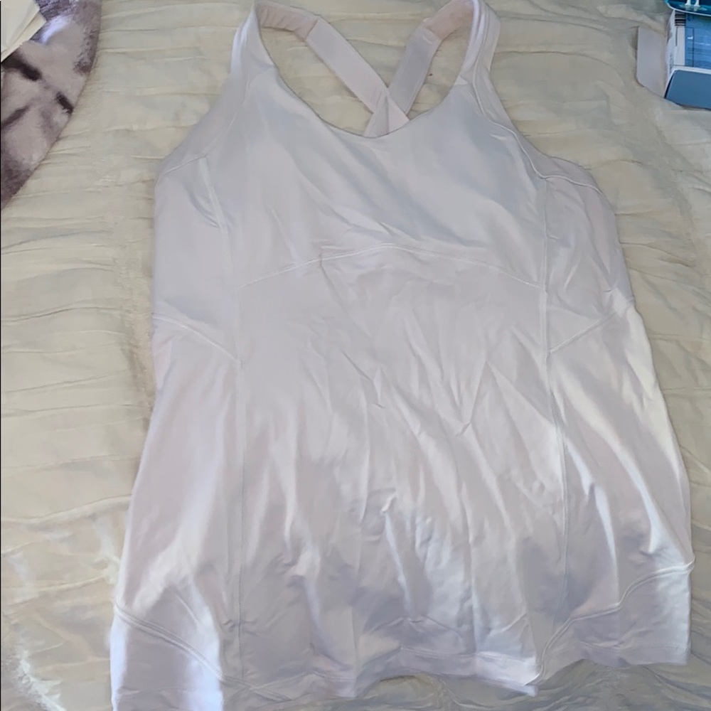 Lululemon running tank top with built in bra
